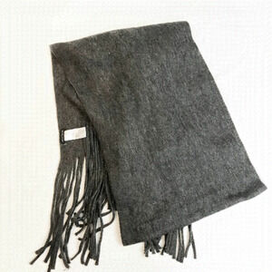 𝅺soft Charcoal Grey Lucky Brand Scarf